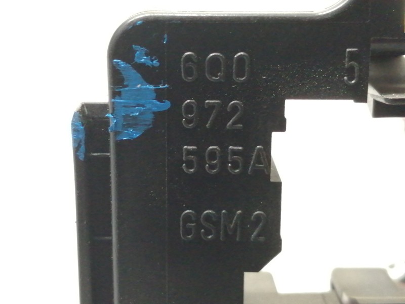 Recambio de caja reles / fusibles para volkswagen polo (9n1) conceptline referencia OEM IAM 6Q0972595A  