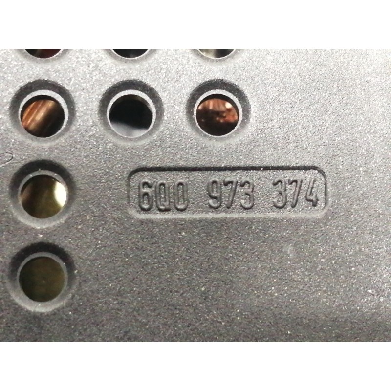 Recambio de caja reles / fusibles para volkswagen polo (9n1) conceptline referencia OEM IAM 6Q0973374 6Q0937517 