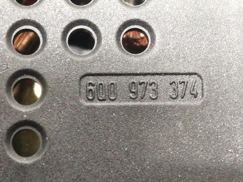 Recambio de caja reles / fusibles para volkswagen polo (9n1) conceptline referencia OEM IAM 6Q0973374 6Q0937517 