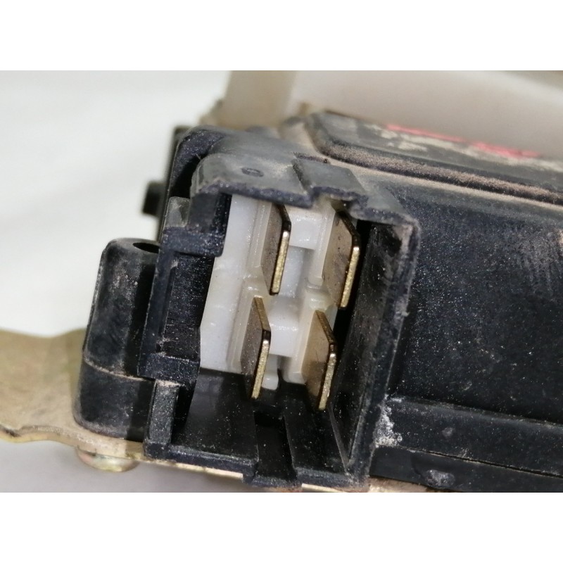 Recambio de cerradura puerta delantera izquierda para hyundai accent (lc) gl 4p referencia OEM IAM 9574825000  