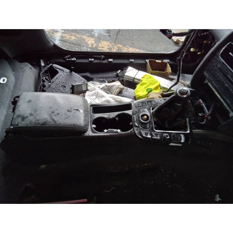 Recambio de apoyabrazos central para audi a5 coupe (8t) 1.8 16v tfsi referencia OEM IAM 8K0862533  