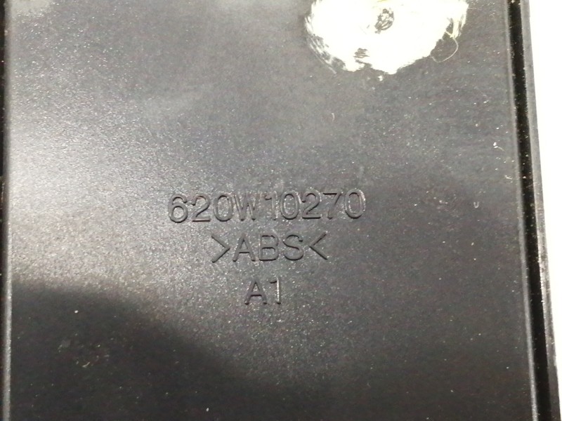 Recambio de mando elevalunas delantero izquierdo para hyundai accent (lc) gl 4p referencia OEM IAM 620W10270  