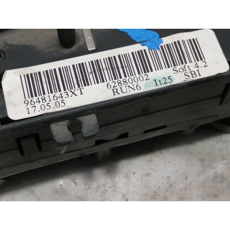 Recambio de mando volante para citroën c4 berlina lx referencia OEM IAM 96481643XT 62880002 