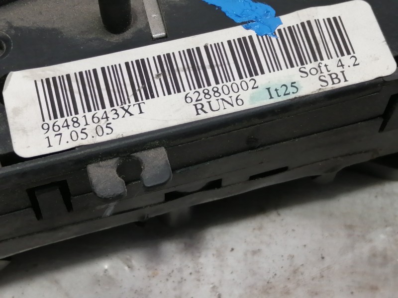 Recambio de mando volante para citroën c4 berlina lx referencia OEM IAM 96481643XT 62880002 