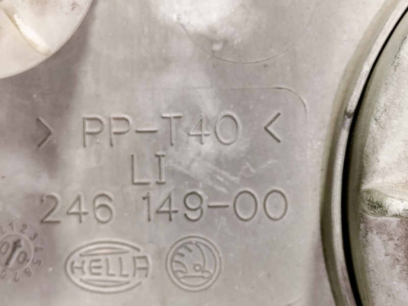 Recambio de faro izquierdo para skoda felicia combi ( 795) glx referencia OEM IAM 24614900 24605700 