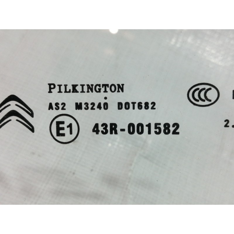 Recambio de luna delantera derecha para citroën c4 lim. collection referencia OEM IAM 43R001582  