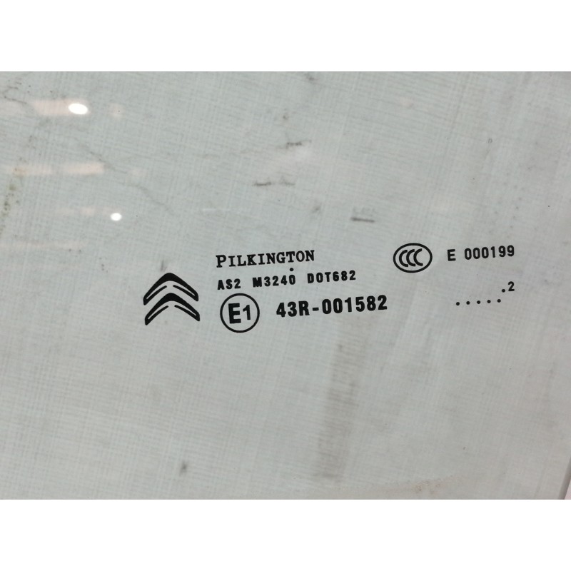 Recambio de luna custodia delantera izquierda para citroën c4 lim. collection referencia OEM IAM CRISTALPUERTADERECHA 43R001582 