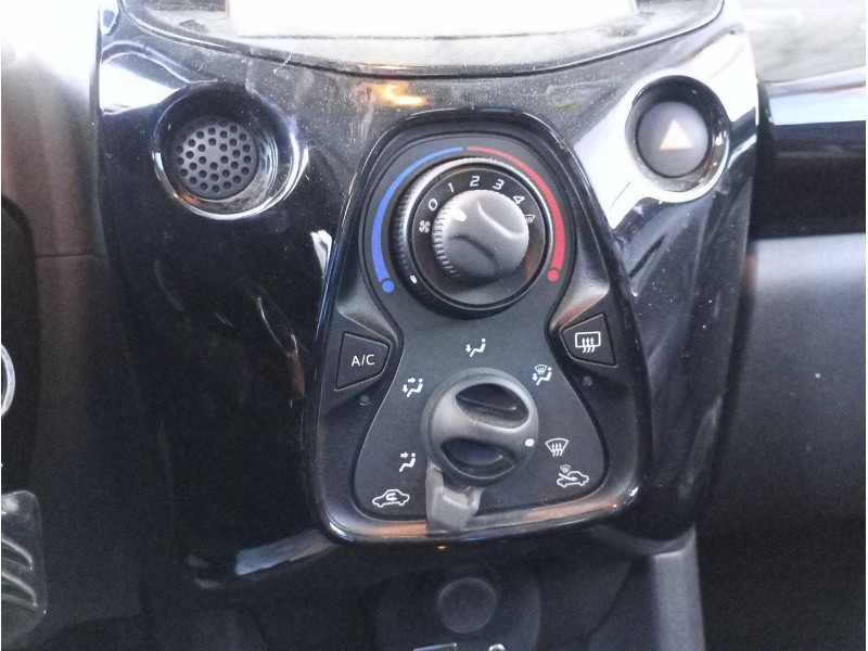 Recambio de mando calefaccion / aire acondicionado para citroën c1 airscape shine referencia OEM IAM B000737077  