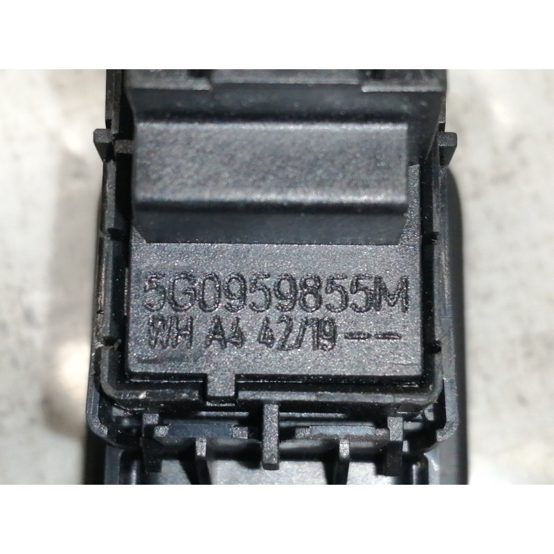 Recambio de mando elevalunas trasero derecho para volkswagen golf vii lim. (bq1) advance referencia OEM IAM 5G0959855M 5G0868345