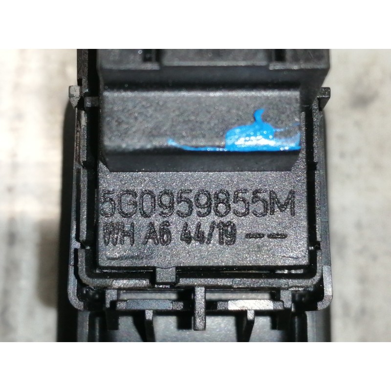 Recambio de mando elevalunas trasero izquierdo para volkswagen golf vii lim. (bq1) advance referencia OEM IAM 5G0868345 5G095985