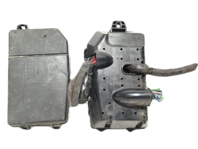Recambio de caja reles / fusibles para ford mondeo berlina (ge) ambiente referencia OEM IAM 1S7T14A142AA  