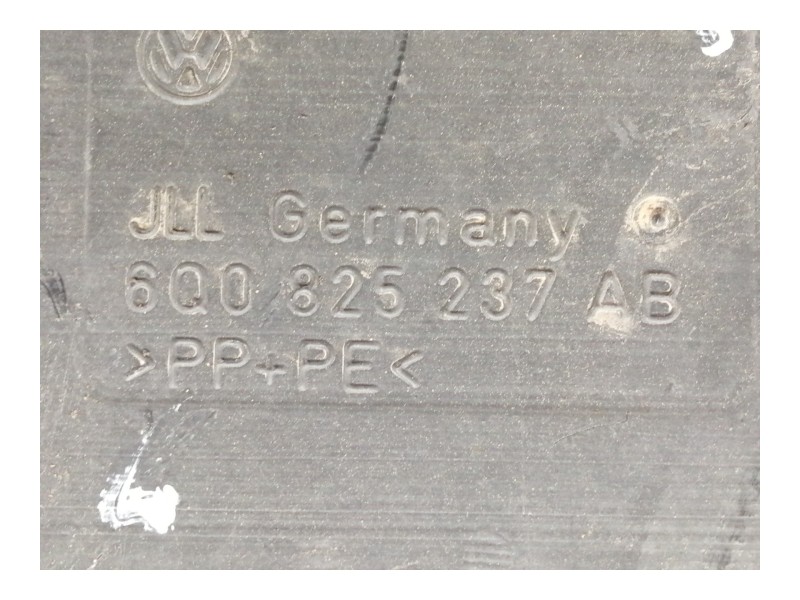 Recambio de cubrecarter para citroën c4 berlina sx referencia OEM IAM 6Q0825237AB  