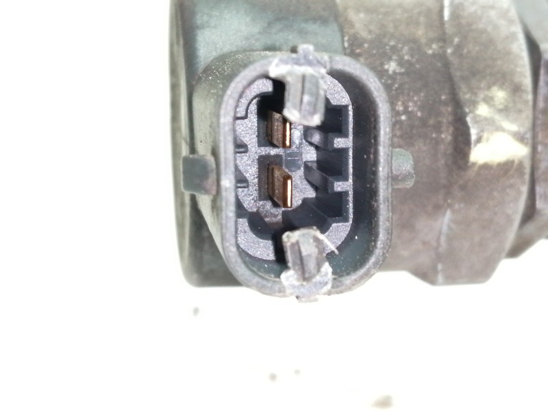 Recambio de rampa inyectora para renault trafic combi (ab 4.01) 6 - plazas, acristalado parcial 2,9t combi corto referencia OEM 