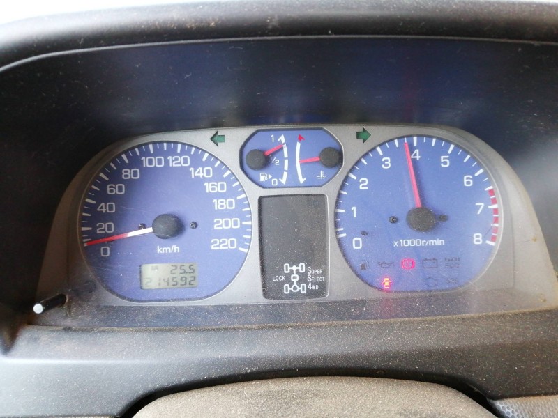 Recambio de cuadro instrumentos para mitsubishi montero pinin (h60/h70) 1800 gdi (3-ptas.) referencia OEM IAM MR381643  