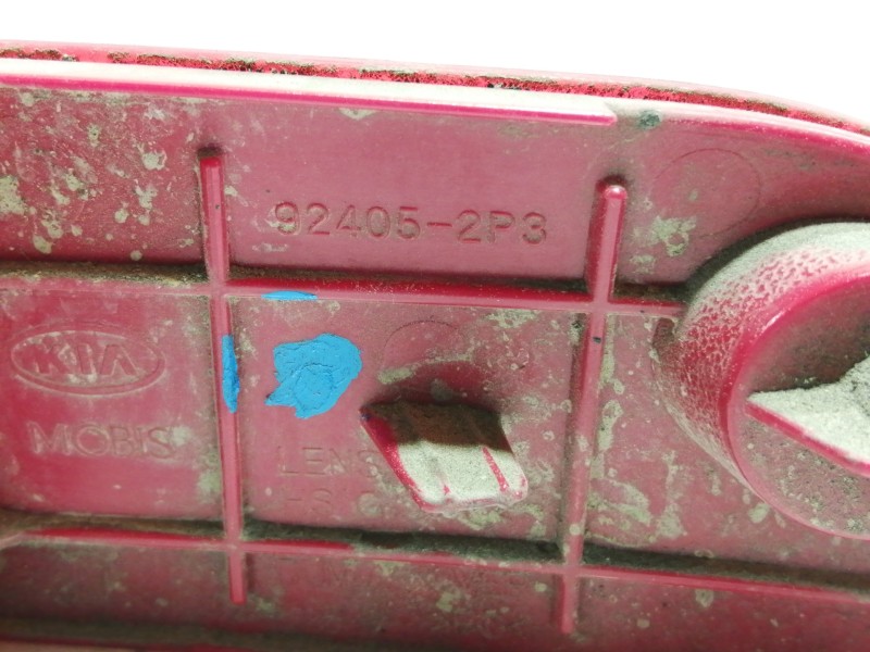 Recambio de piloto trasero izquierdo paragolpes para kia sorento emotion 4wd referencia OEM IAM 924052P3  