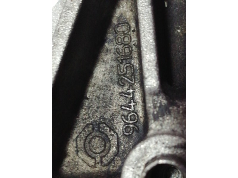 Recambio de soporte motor para peugeot 307 berlina (s2) xs referencia OEM IAM 9644251680  