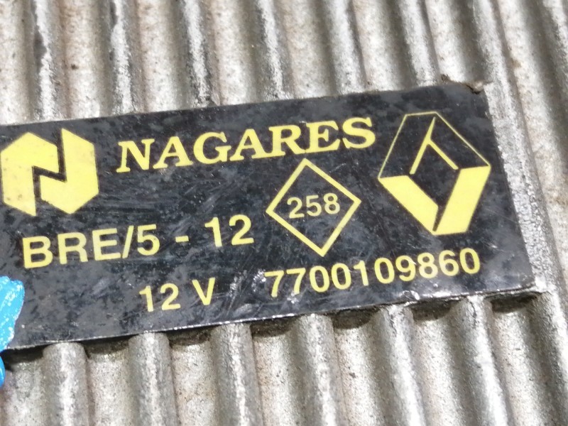 Recambio de caja precalentamiento para renault kangoo (f/kc0) authentique referencia OEM IAM 7700109860  