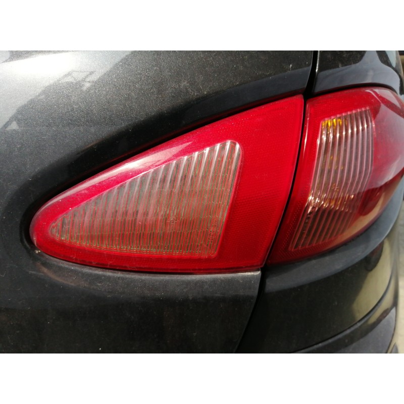 Recambio de piloto trasero derecho interior para alfa romeo 147 (190) 1.9 jtd progression referencia OEM IAM 46747825GDX 4655634