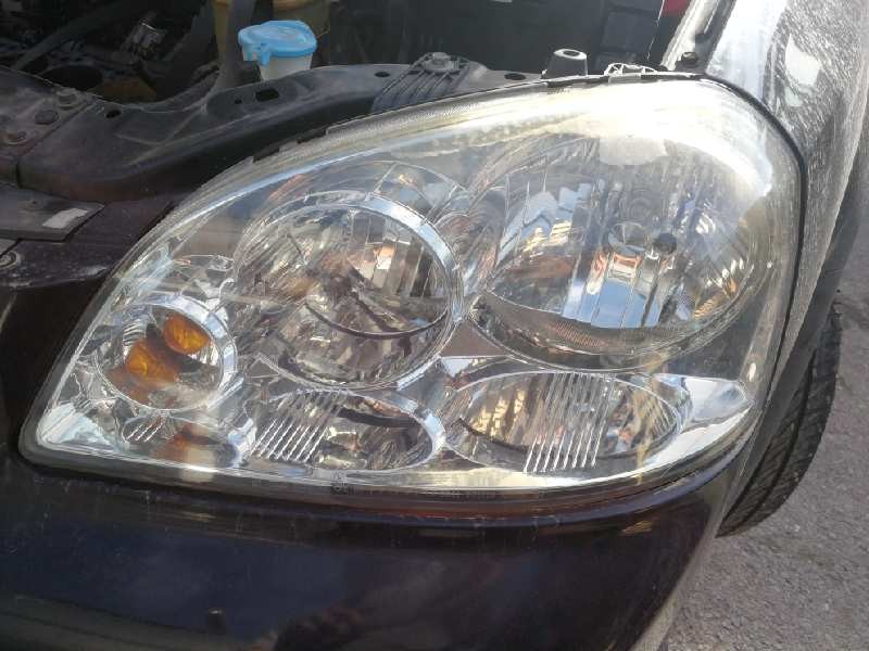 Recambio de faro izquierdo para chevrolet nubira berlina se referencia OEM IAM 0301001915  