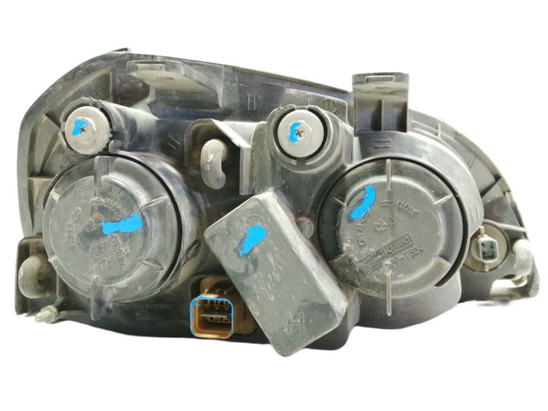 Recambio de faro izquierdo para chevrolet nubira berlina se referencia OEM IAM 0301001915  