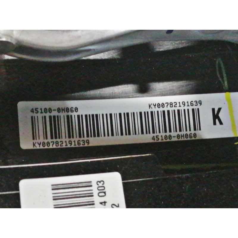 Recambio de volante para citroën c1 airscape shine referencia OEM IAM 451000H060  