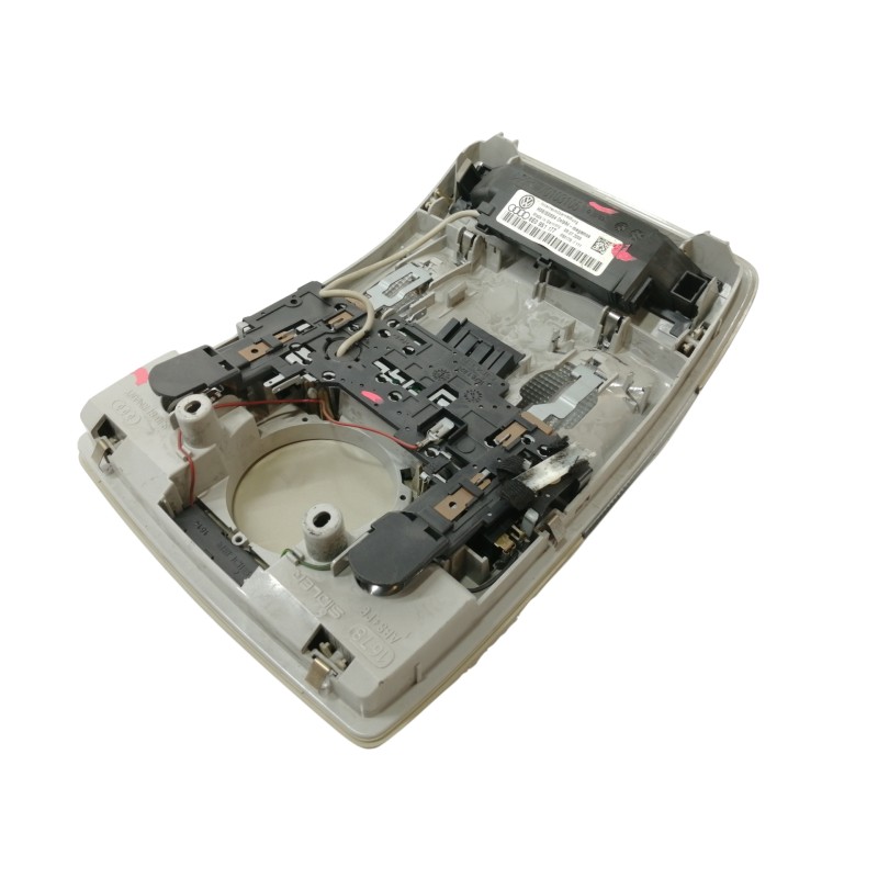 Recambio de luz interior para audi a4 berlina (8e) 2.0 tdi 16v (103kw) referencia OEM IAM 8E0951177  
