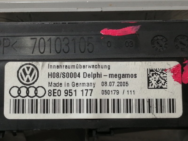 Recambio de luz interior para audi a4 berlina (8e) 2.0 tdi 16v (103kw) referencia OEM IAM 8E0951177  