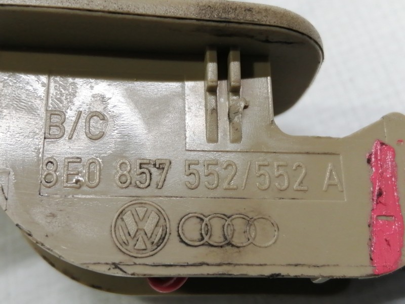 Recambio de parasol derecho para audi a4 berlina (8e) 2.0 tdi 16v (103kw) referencia OEM IAM 8E0857552  