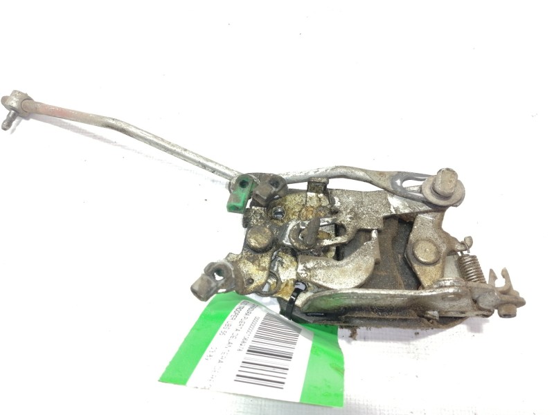 Recambio de cerradura puerta delantera derecha para isuzu trooper ubs 55 referencia OEM IAM   