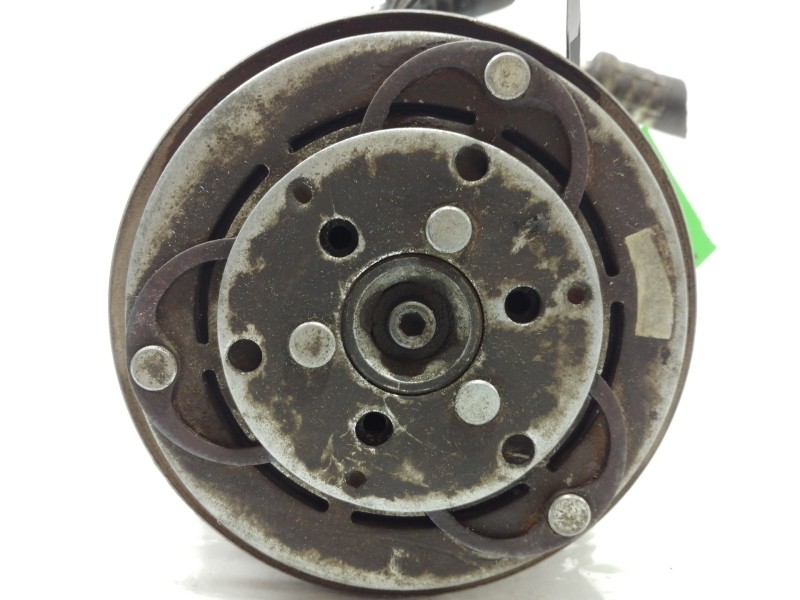 Recambio de compresor aire acondicionado para isuzu trooper ubs 55 referencia OEM IAM SOPORTEROTO  