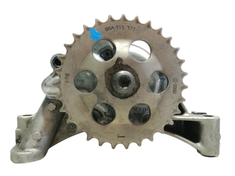 Recambio de bomba aceite para seat leon (1m1) stella referencia OEM IAM 06A115105 670815552 00943507 06A115121