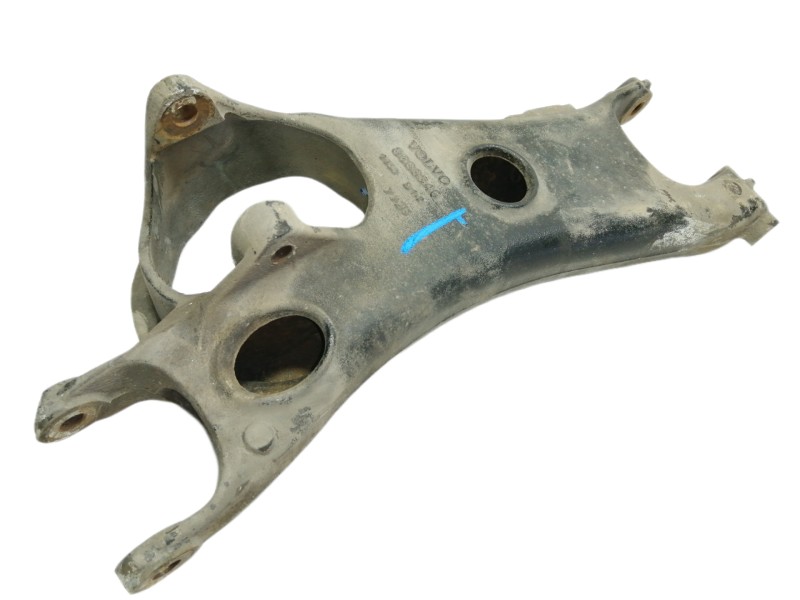 Recambio de brazo suspension superior trasero derecho para volvo xc90 d5 kinetic (5 asientos) (136kw) referencia OEM IAM 8666346