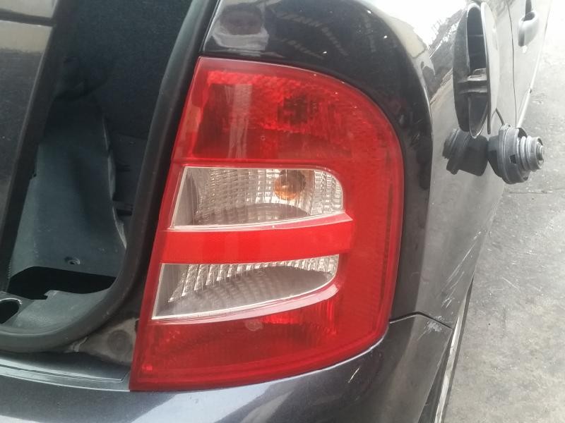 Recambio de piloto trasero derecho para skoda fabia (6y2/6y3) 1.4 referencia OEM IAM 6Y6945096B 6Y6945096 / 6Y6945112B 6Y6945112