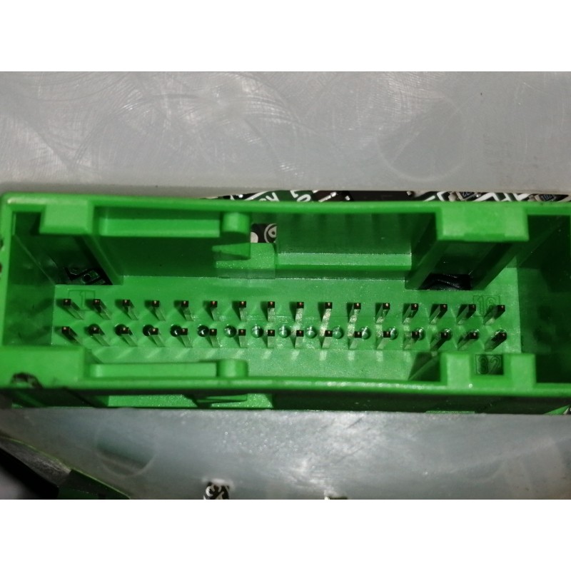 Recambio de cuadro instrumentos para audi a3 (8l) 1.8 ambiente referencia OEM IAM 8L0919860E 008AUZ8Z0 W0220081