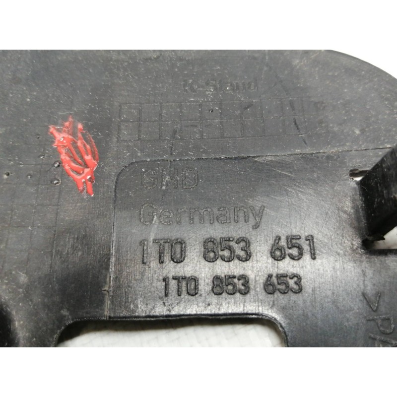 Recambio de rejilla delantera para volkswagen touran (1t1) 1.9 tdi referencia OEM IAM 1T0853653  