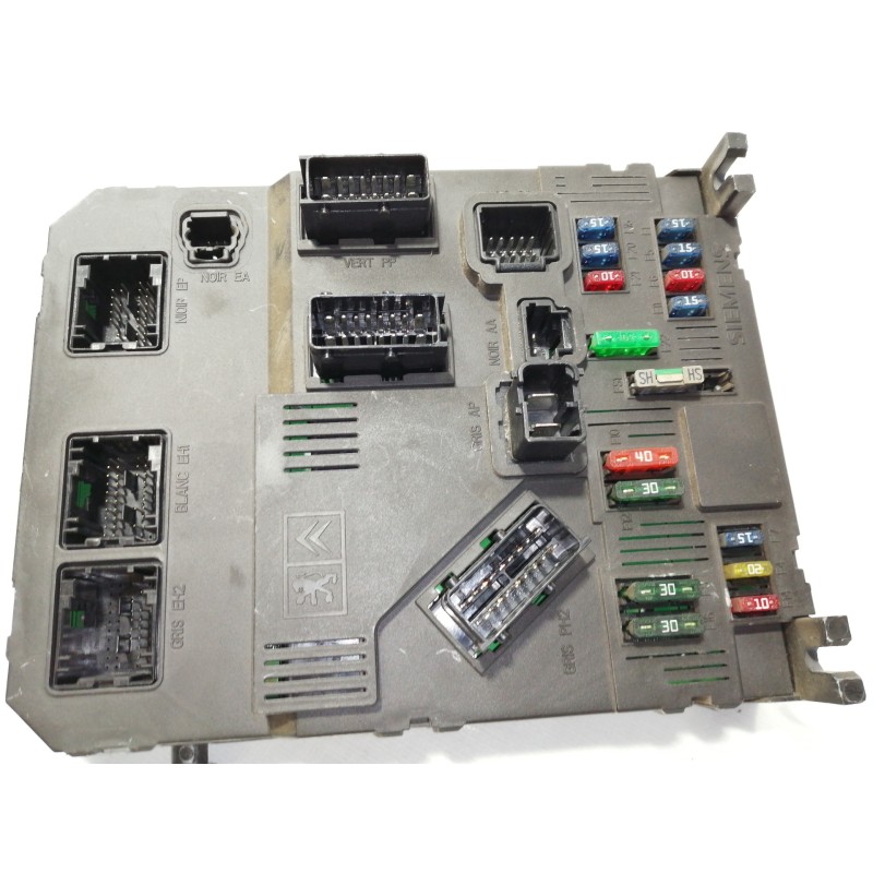 Recambio de caja reles / fusibles para peugeot 206 berlina xs referencia OEM IAM 9645747480  