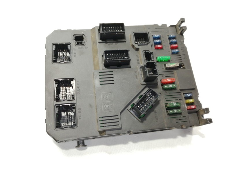 Recambio de caja reles / fusibles para peugeot 206 berlina xs referencia OEM IAM 9645747480  