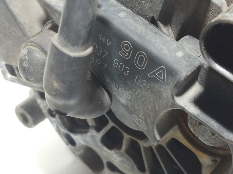 Recambio de alternador para audi a2 (8z) 1.4 style referencia OEM IAM 037903026 037903026C 