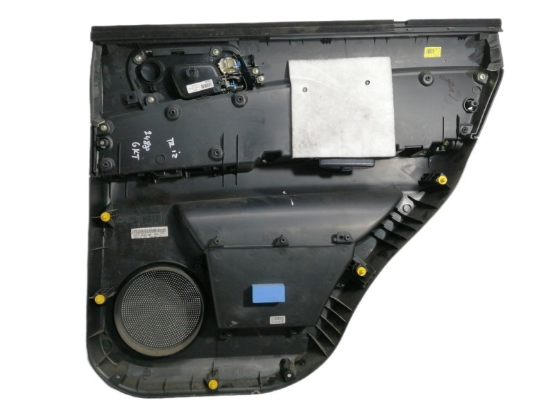 Recambio de guarnecido puerta trasera izquierda para ssangyong kyron 200 xdi limited referencia OEM IAM 7320109402LAM 7320109402