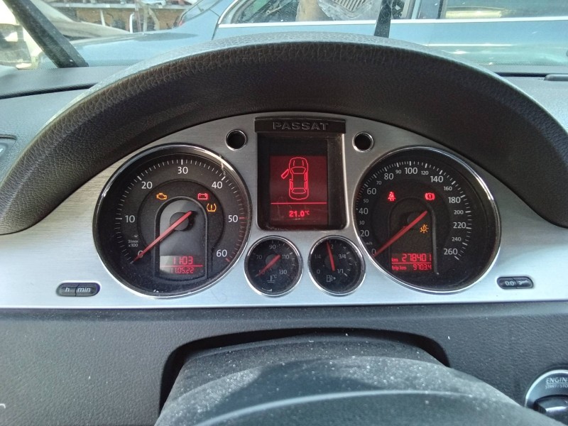 Recambio de cuadro instrumentos para volkswagen passat berlina (3c2) advance referencia OEM IAM 3C0920871E  