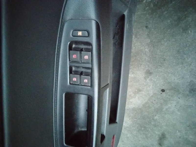 Recambio de mando elevalunas delantero izquierdo para volkswagen polo (9n1) trendline referencia OEM IAM 6Q1867171F 6Q0959859 