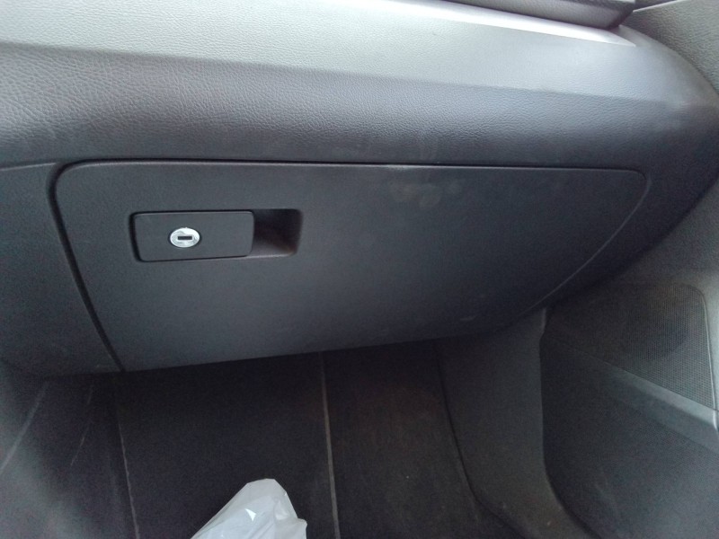 Recambio de guantera para volkswagen passat berlina (3c2) advance referencia OEM IAM 3C1857114  