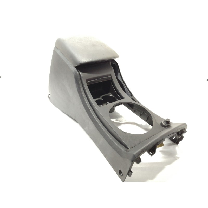 Recambio de apoyabrazos central para ssangyong kyron 200 xdi limited referencia OEM IAM 7793132000  