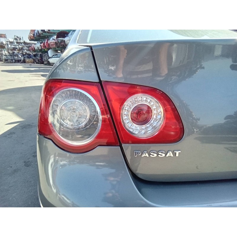 Recambio de piloto trasero izquierdo interior para volkswagen passat berlina (3c2) advance referencia OEM IAM 3C5945093E 2756012