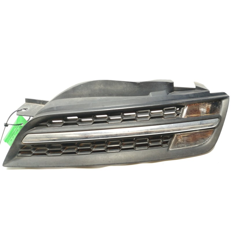 Recambio de rejilla paragolpes izquierda para nissan micra c+c (ck12e) acenta referencia OEM IAM 62330BC4  