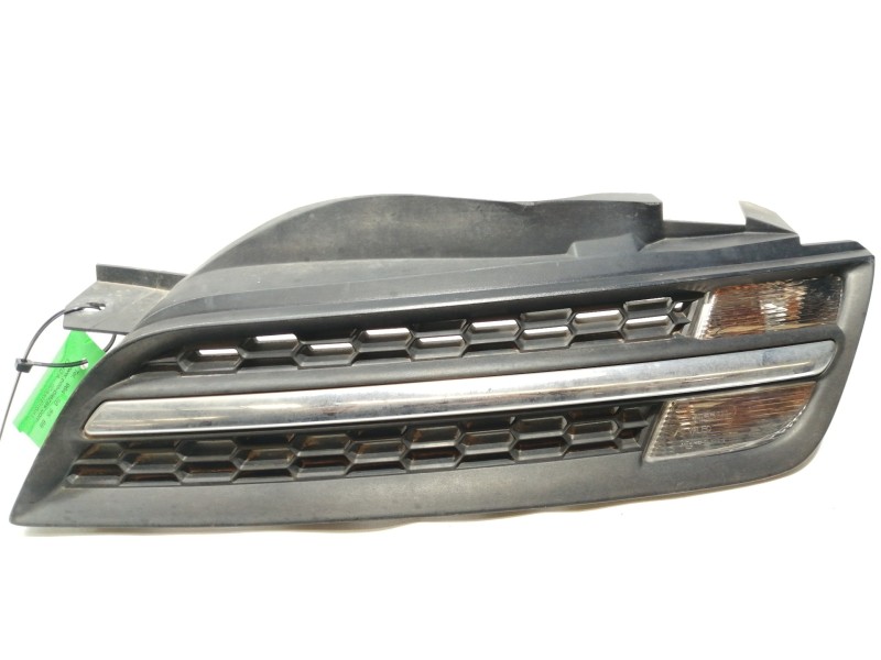 Recambio de rejilla paragolpes izquierda para nissan micra c+c (ck12e) acenta referencia OEM IAM 62330BC4  