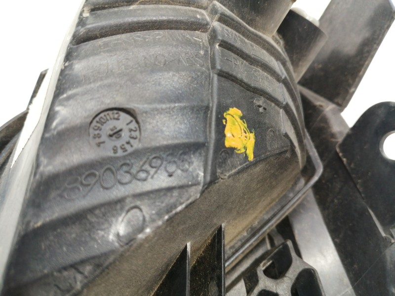 Recambio de rejilla paragolpes izquierda para nissan micra c+c (ck12e) acenta referencia OEM IAM 62330BC4  