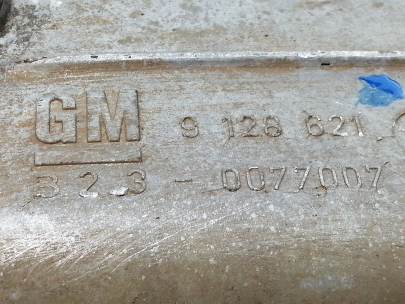 Recambio de carter para opel corsa d essentia referencia OEM IAM 9128621  