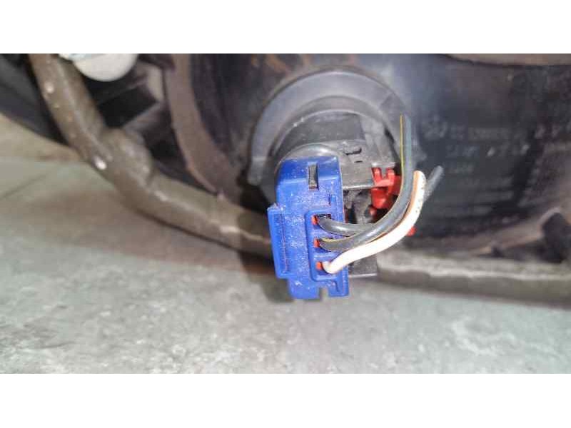 Recambio de piloto trasero derecho para chrysler neon (pl) 2.0 16v cat referencia OEM IAM CC5288528  