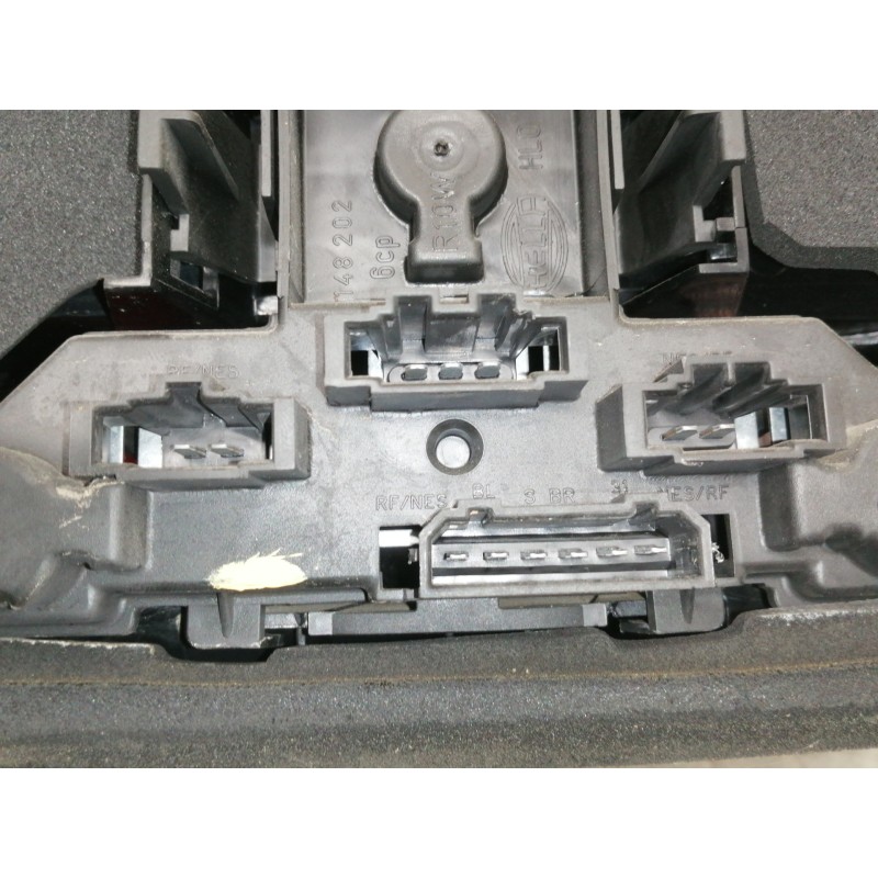 Recambio de piloto trasero derecho para volkswagen golf iv berlina (1j1) gti referencia OEM IAM 1J6945257  